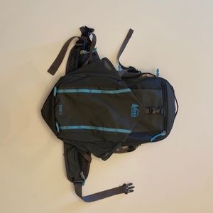 REI TARN 18 Hiking Backpack grey